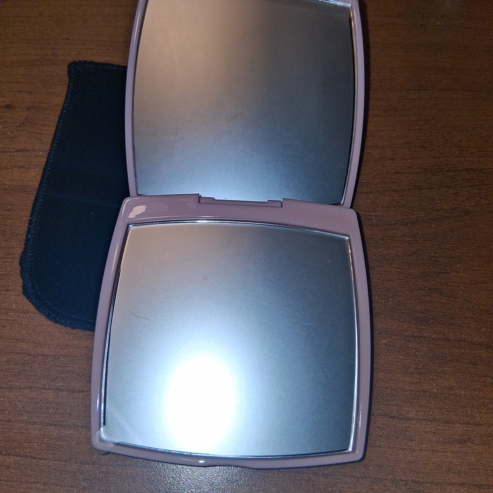 Chanel Pink Compact with Black Pouch - Picture 2 of 3